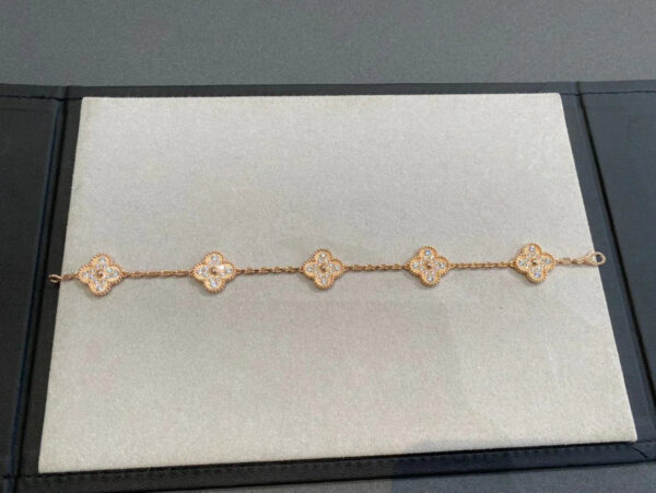 Toxse Clover 5 Motifs Pink Gold Diamond Bracelet - Image 4