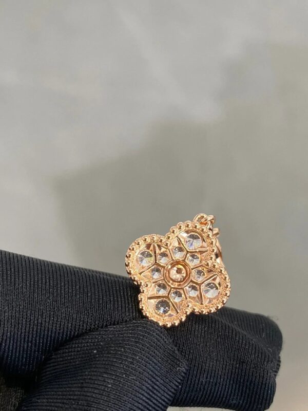 Toxse Clover 5 Motifs Pink Gold Diamond Bracelet - Image 6