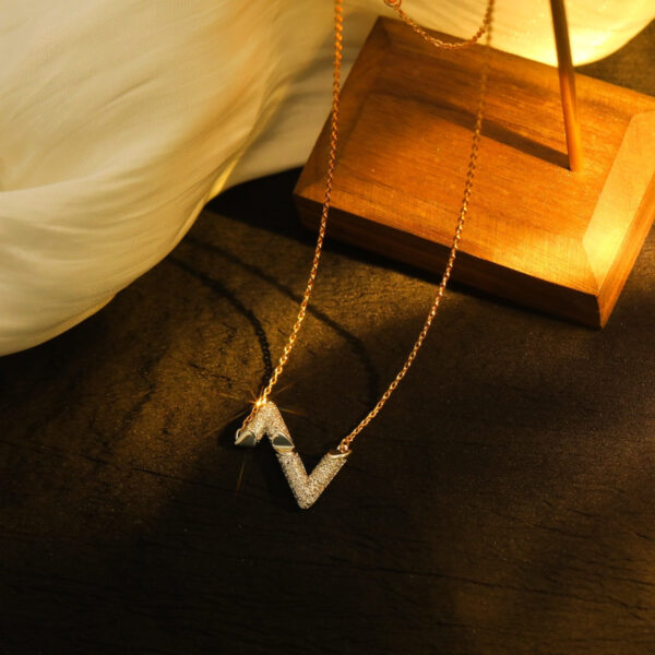 Toxse Volt Silver Diamond Pedant Necklace - Image 5