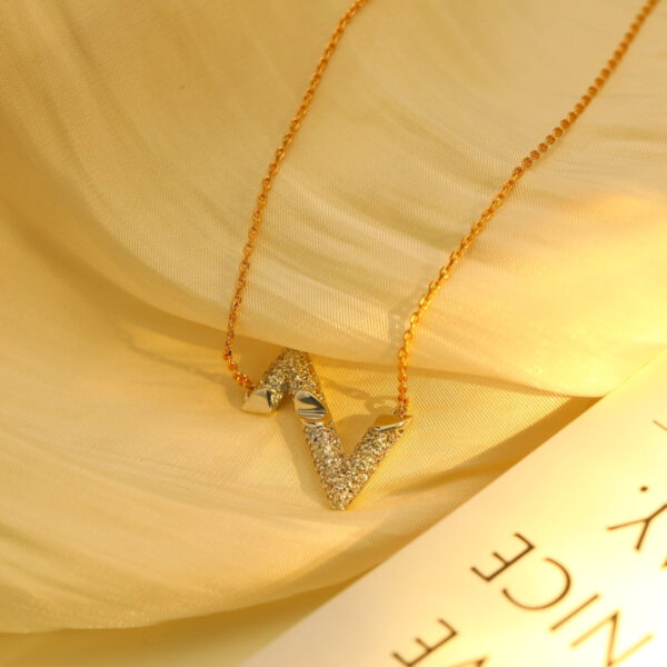 Toxse Volt Silver Diamond Pedant Necklace - Image 8
