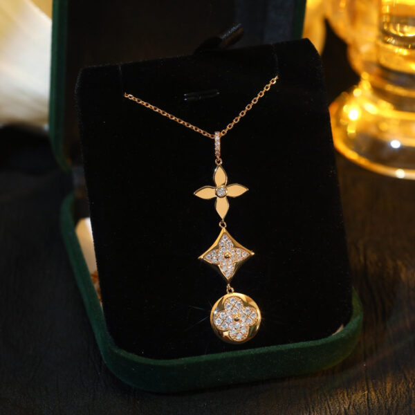 Toxse Star And Sun Diamond Pink Gold Necklace - Image 8