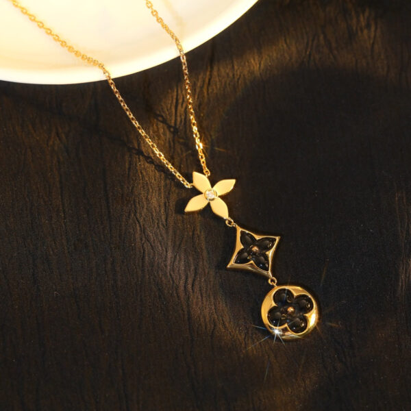Toxse Star And Sun Onyx Pink Gold Necklace - Image 4