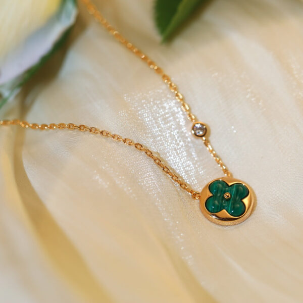 Toxse Sun Pedant Pink Gold 1 Diamond Necklace - Image 4