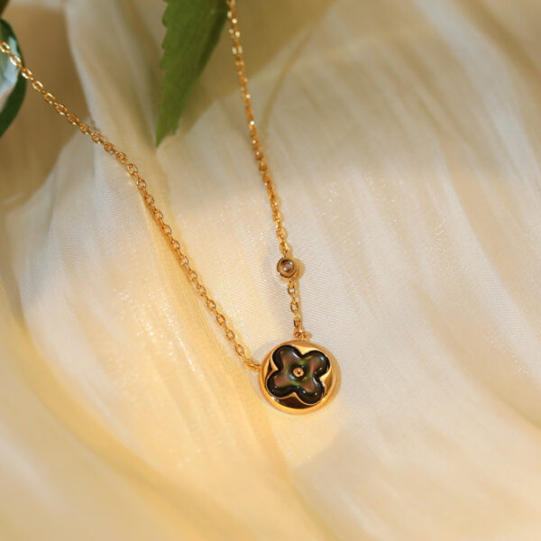 Toxse Sun Pedant Pink Gold 1 Diamond Necklace - Image 2