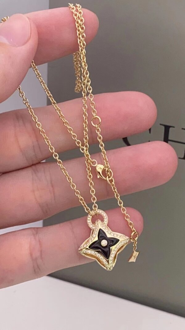 Toxse Star Pedant Pink Gold Diamond Necklace - Image 3