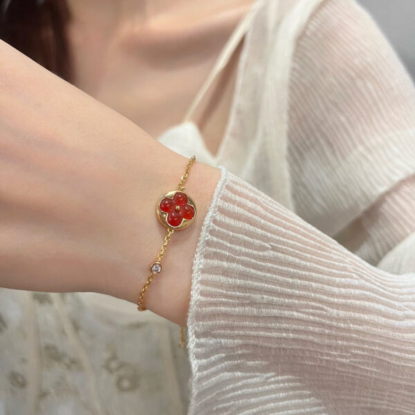 Toxse Sun Pedant Carnelian Bracelet - Image 3