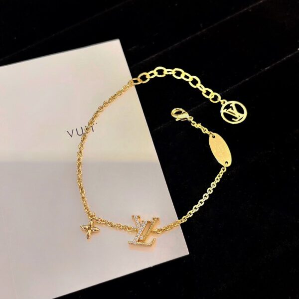 Toxse  Logo Star Motif Gold Bracelet - Image 4