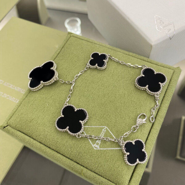 Toxse Clover 5 Motifs Silver Onyx Bracelet - Image 2