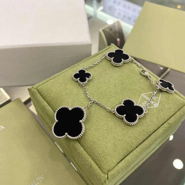 Toxse Clover 5 Motifs Silver Onyx Bracelet - Image 3