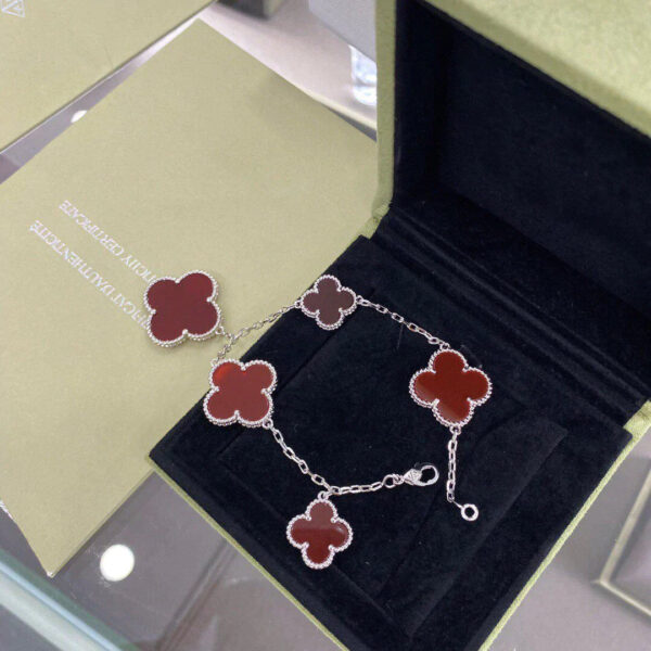 Toxse Clover 5 Motifs Silver Carnelian Bracelet - Image 4