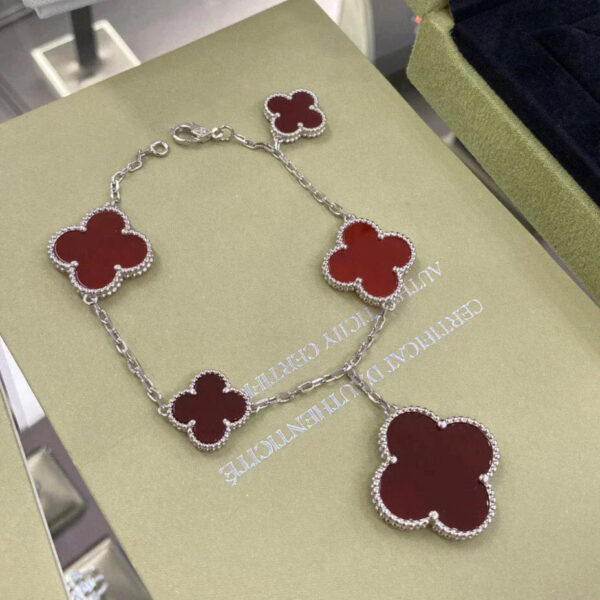 Toxse Clover 5 Motifs Silver Carnelian Bracelet