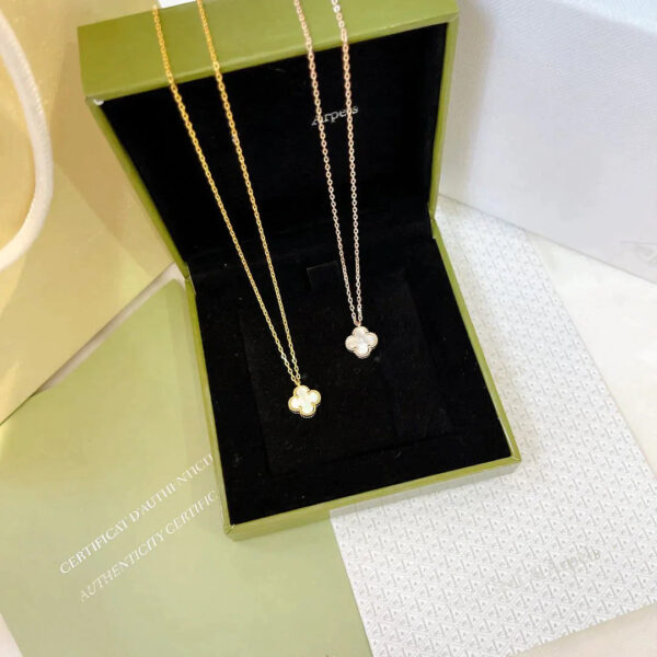 Toxse Clover Pendant Mini Mop Necklace - Image 5