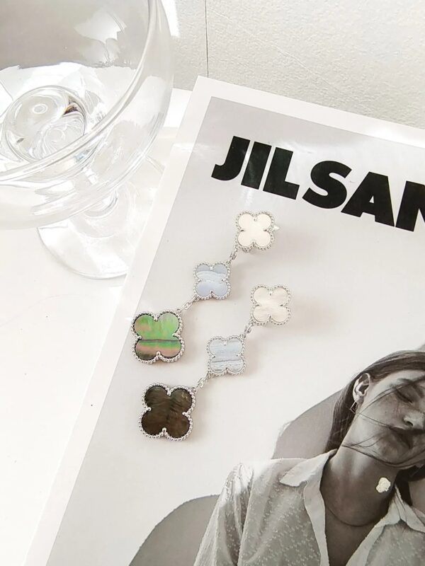 Toxse Clover 3 Motifs Chalcedony Dark Mop Silver Earrings - Image 7