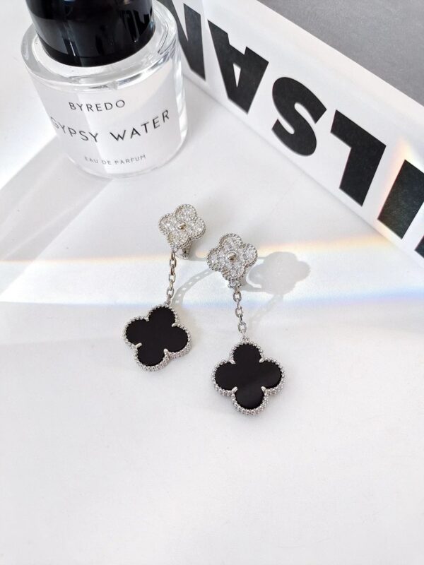 Toxse Clover 2 Motifs Silver Diamond Onyx Earrings - Image 4