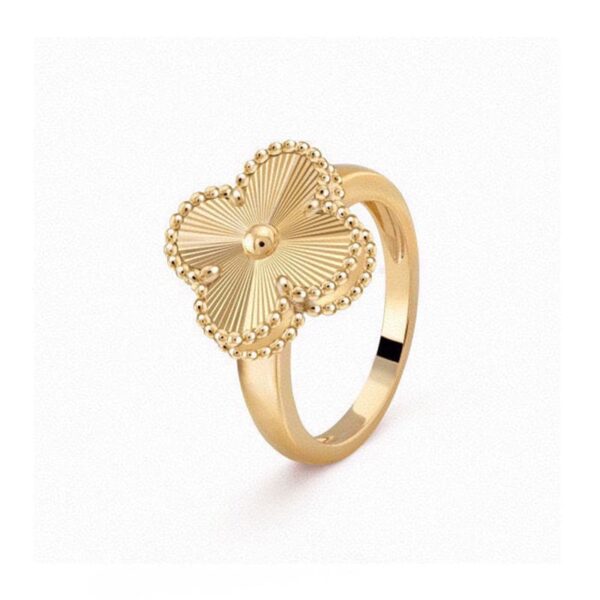 Toxse Guilloche Vintage Alhambra Ring