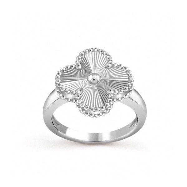 Toxse Vintage White Gold Alhambra Ring - Image 3