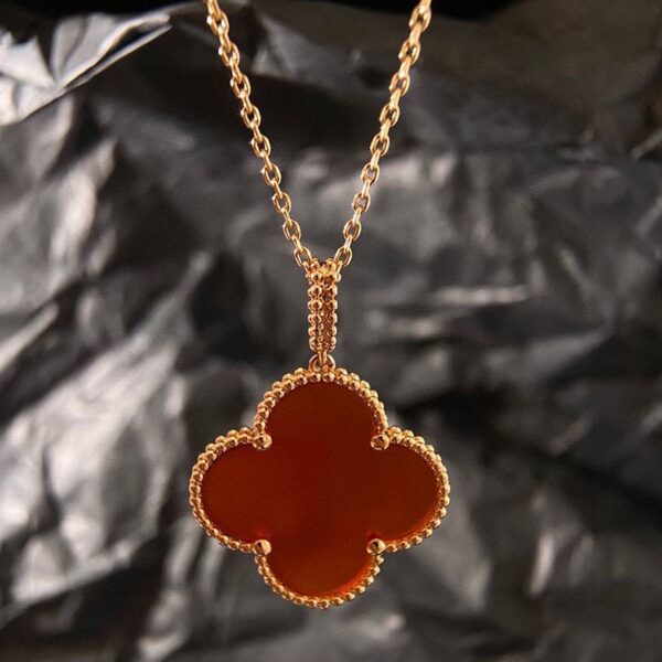 Toxse Magic Alhambra One Motifs Carnelian Clover Necklace - Image 4
