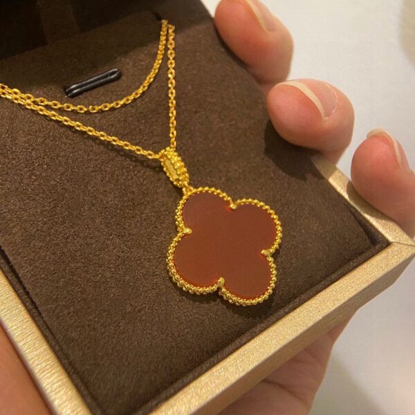 Toxse Magic Alhambra One Motifs Carnelian Clover Necklace - Image 5