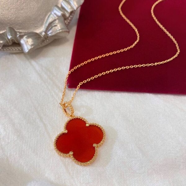 Toxse Magic Alhambra One Motifs Carnelian Clover Necklace - Image 6