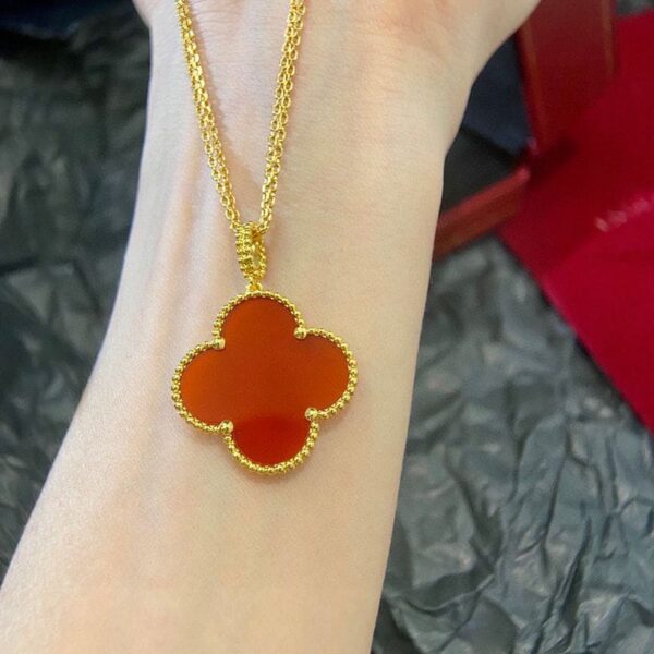 Toxse Magic Alhambra One Motifs Carnelian Clover Necklace - Image 8