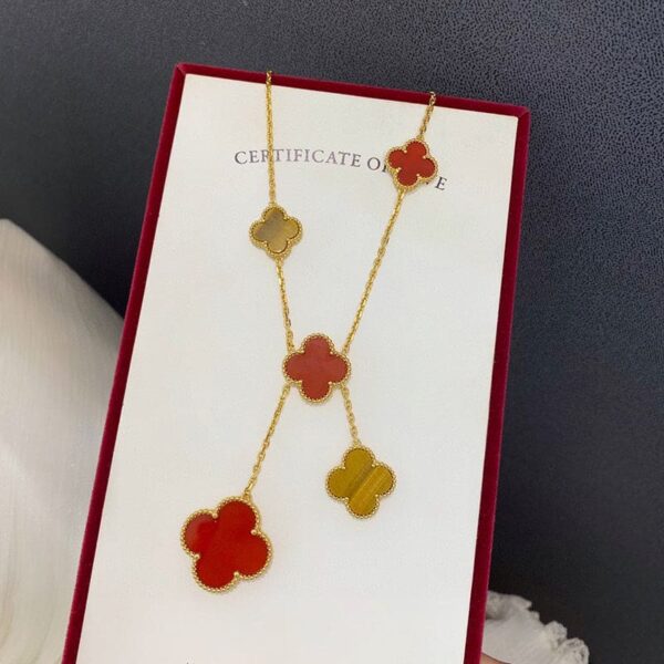 Toxse Magic Alhambra Six Motifs Carnelian Clover Necklace - Image 3