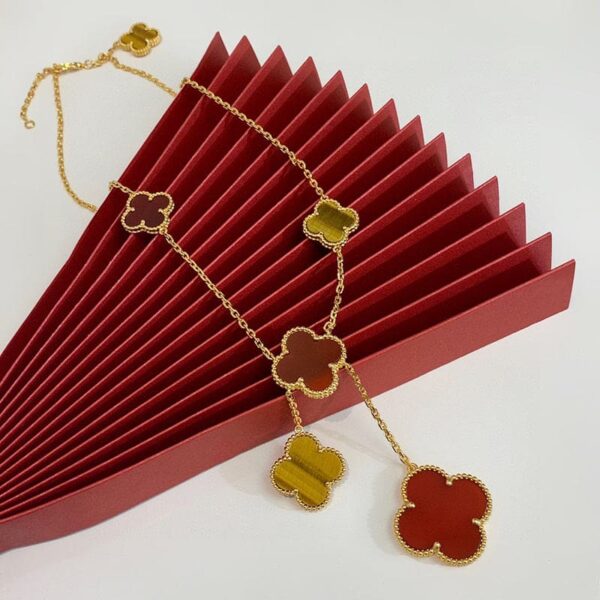 Toxse Magic Alhambra Six Motifs Carnelian Clover Necklace - Image 6