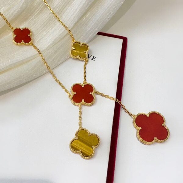 Toxse Magic Alhambra Six Motifs Carnelian Clover Necklace - Image 7