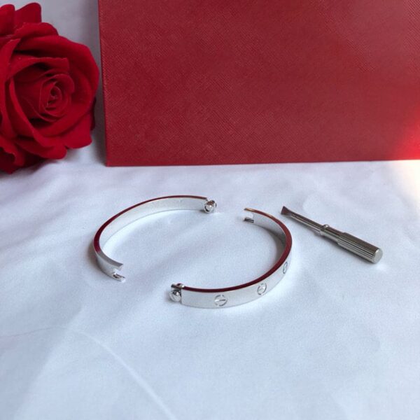 Toxse Classic Love Bracelet - Image 7