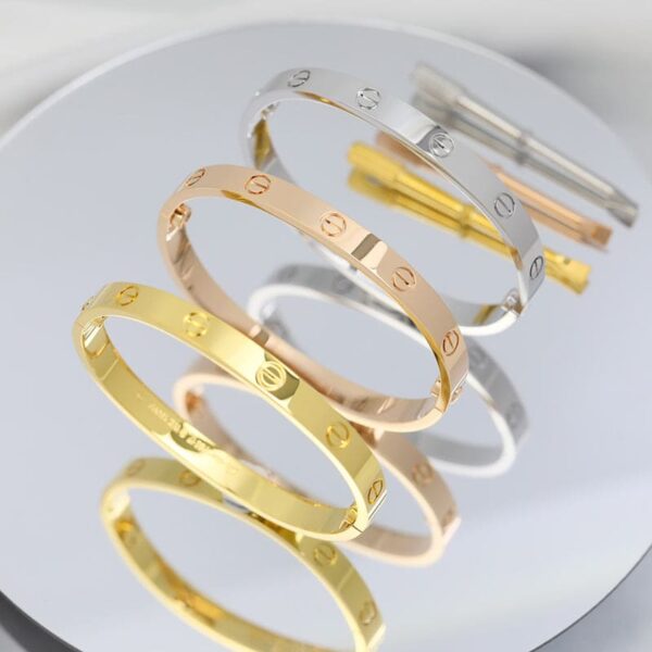 Toxse Classic Love Bracelet - Image 4