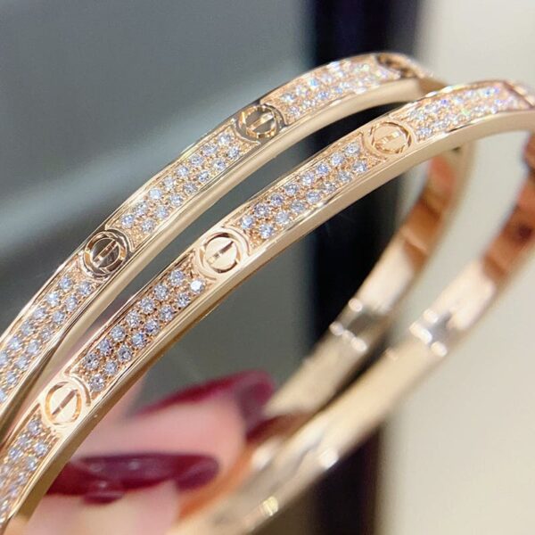 Toxse Love Diamond-Paved Bracelet - Image 12