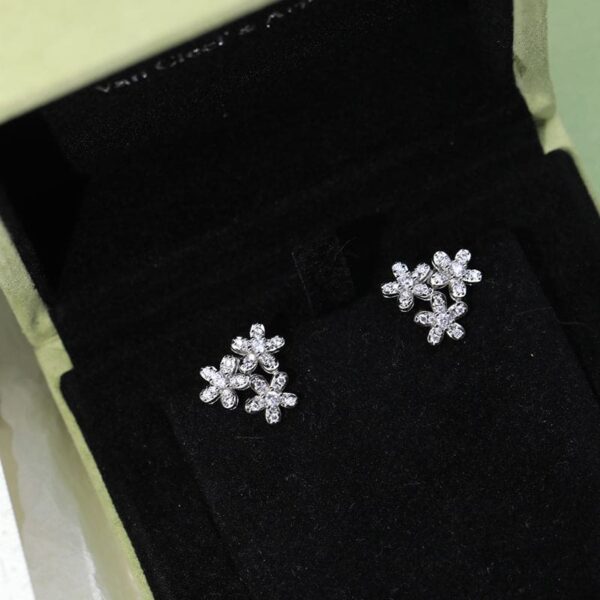 Toxse Lotus Three Flowers Earrings - Image 2