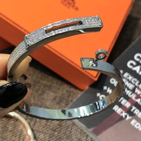 Toxse Kelly Diamonds H Bracelet - Image 8