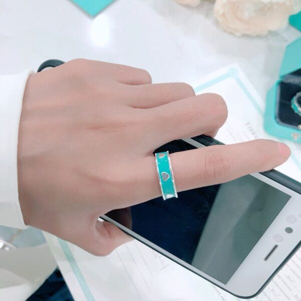 Toxse Blue Love Heart Ring - Image 4