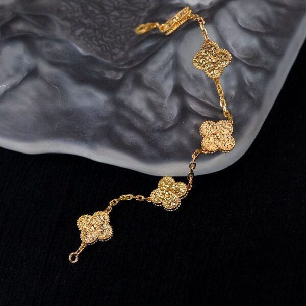 Toxse Rose Gold Five Motifs Clover Bracelet - Image 4
