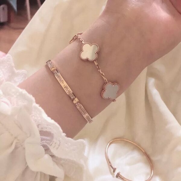 Toxse Vintage Alhambra Five Motifs Mother of Pearl Bracelet - Image 5