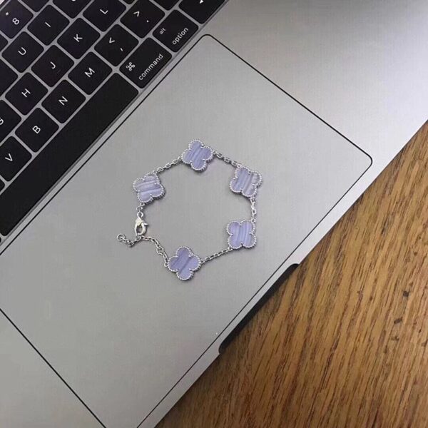 Toxse Vintage Alhambra Five Motifs Chalcedony Clover Bracelet - Image 2