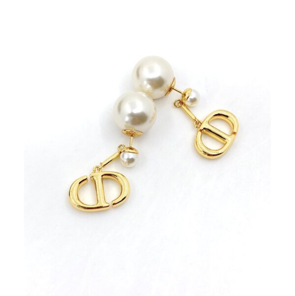 Toxse Tribales Pearl Earrings - Image 5