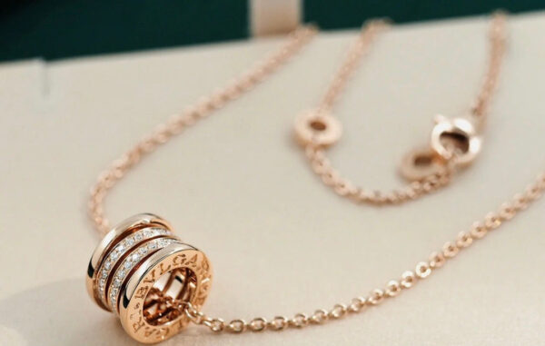 Toxse Zero 1 Pink Gold Diamond Necklace - Image 4
