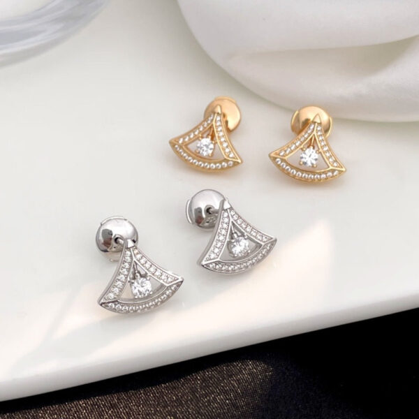 Toxse Dream Mini Diamond Stud Earrings