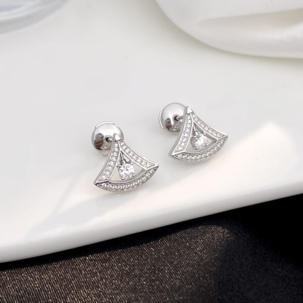 Toxse Dream Mini Diamond Stud Earrings - Image 4