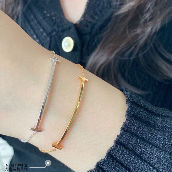 Toxse T Smile Bracelet - Image 10
