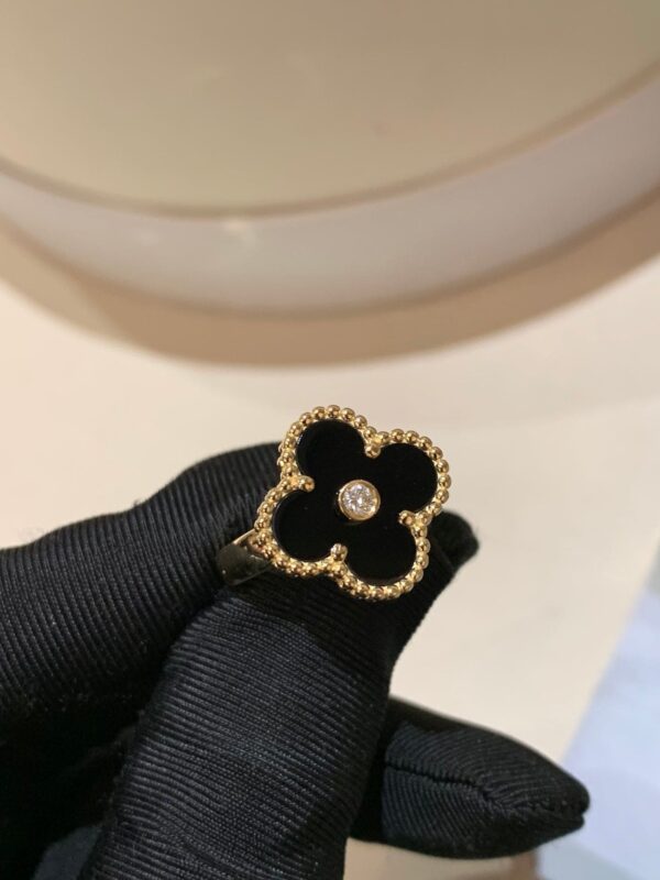 Toxse Vintage Alhambra Black Ring - Image 2