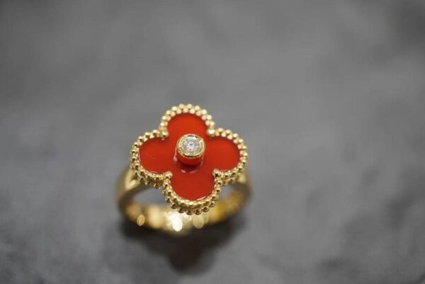 Toxse Vintage Alhambra Carnelian Ring - Image 3