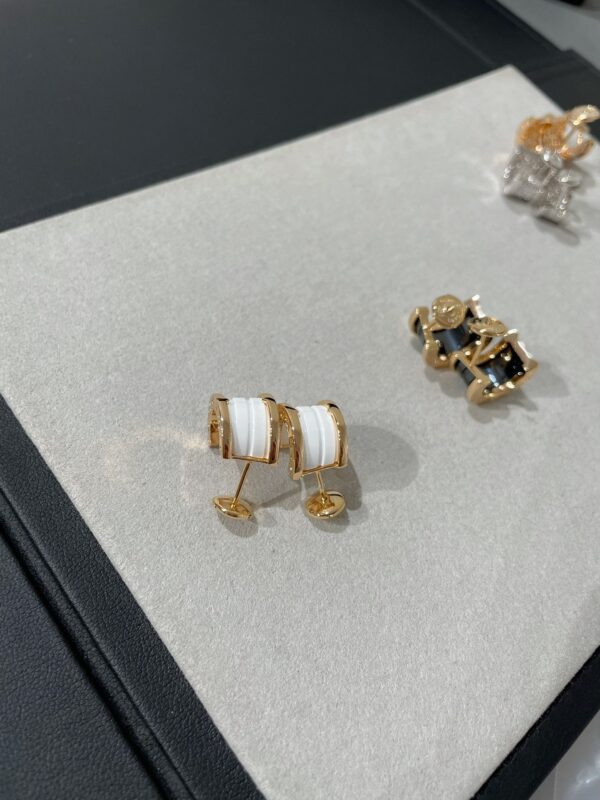 Toxse Zero 1 Pink Gold Ceramic Earrings - Image 2