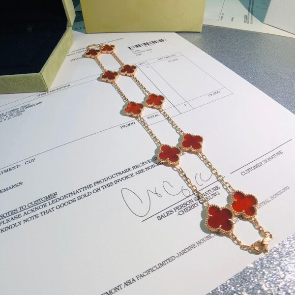Toxse Vintage Alhambra Carnelian 10 Motifs Necklace - Image 2