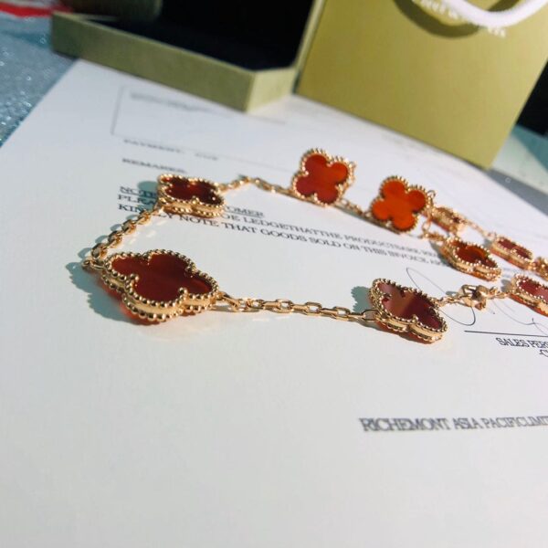 Toxse Vintage Alhambra Carnelian 10 Motifs Necklace - Image 6