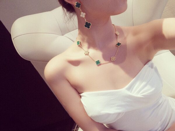 Toxse Vintage Alhambra Malachite Diamonds 10 Motifs Necklace - Image 3