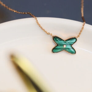 Toxse Jeux Malachite 1 Diamond Pink Gold Necklace