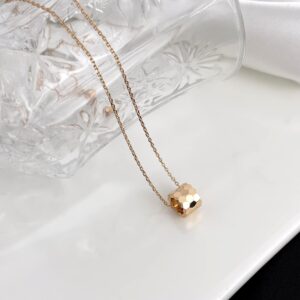 Toxse Bee Mini Necklace