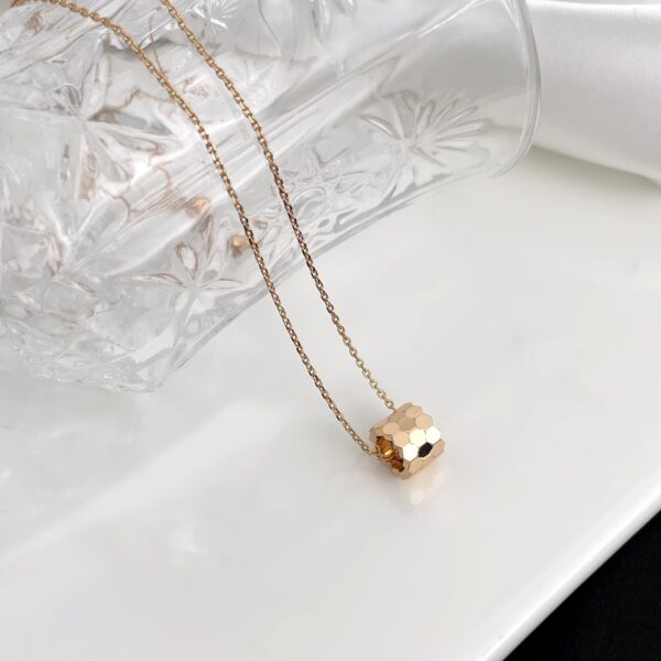 Toxse Bee Mini Necklace